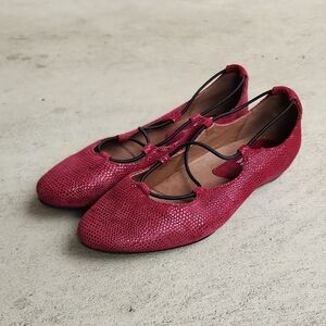 Earthies Metallic Red Sequined Flats with Cross-Strap Detail,Size 7.5